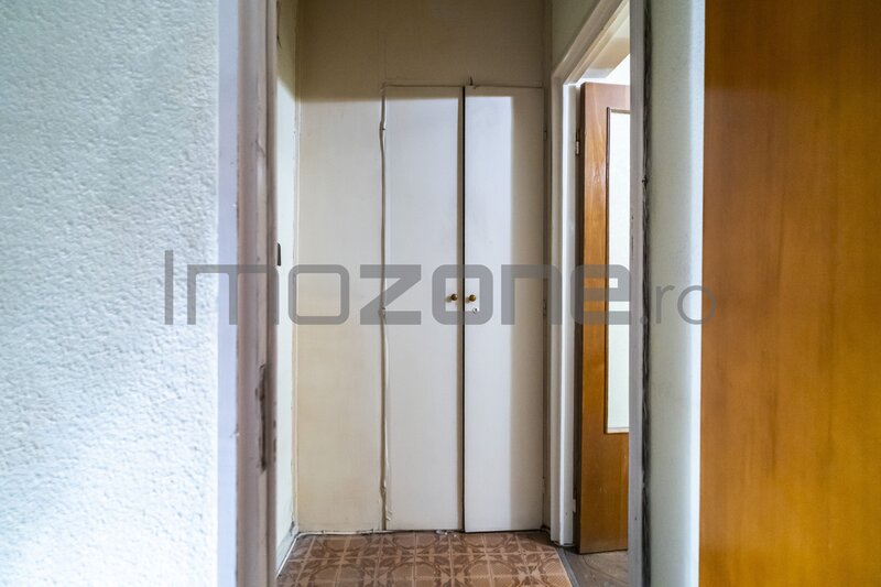 Ghencea, Drumetului, 3 camere, an c-tie 1980, et. 4/10, bucatarie mare, 2 bai